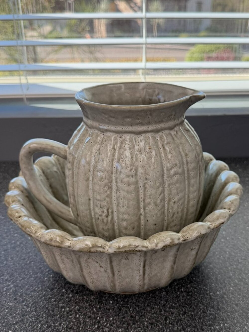 Rustic Ceramic Pitcher Wash Basin Set Farmhouse Stoneware Style 2 Piece Decor